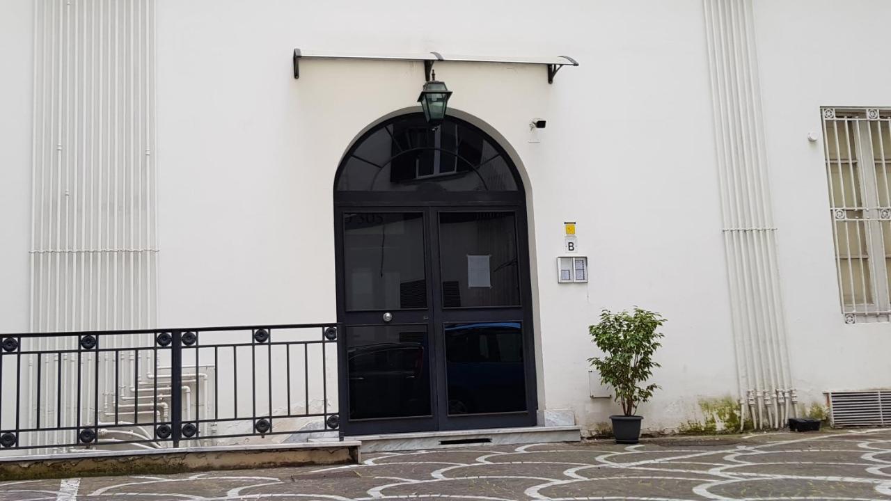 La Preziosa Apartment Duomo Nápoles Exterior foto