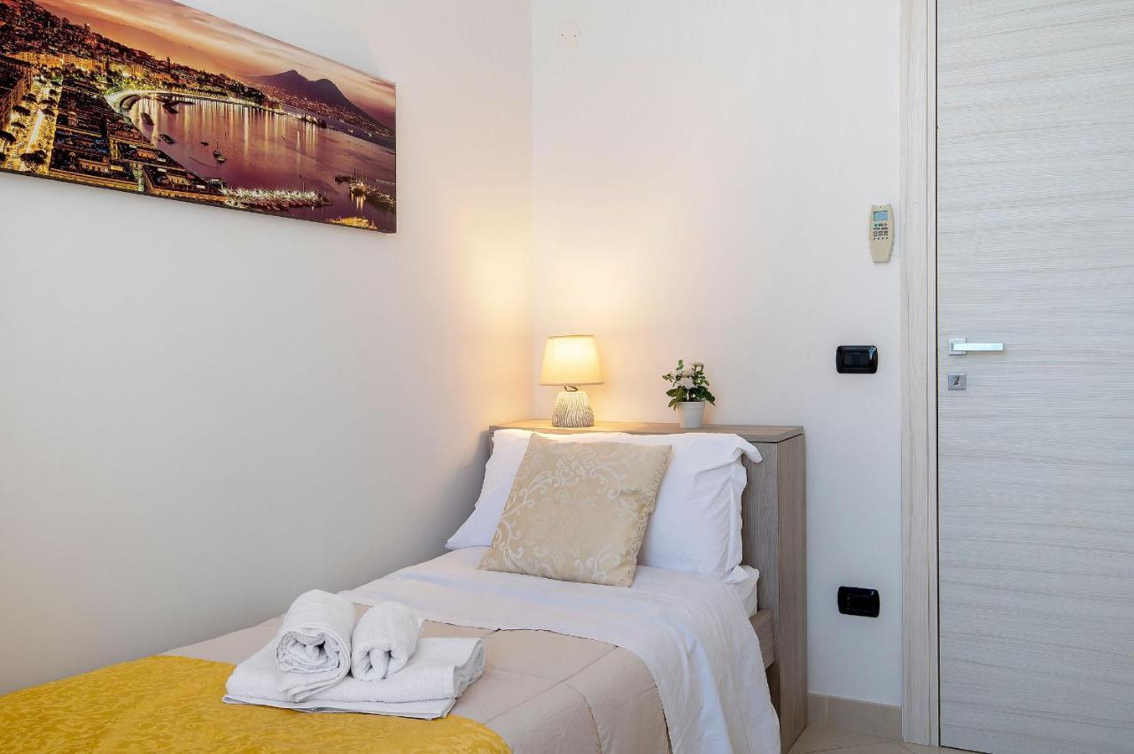 La Preziosa Apartment Duomo Nápoles Exterior foto